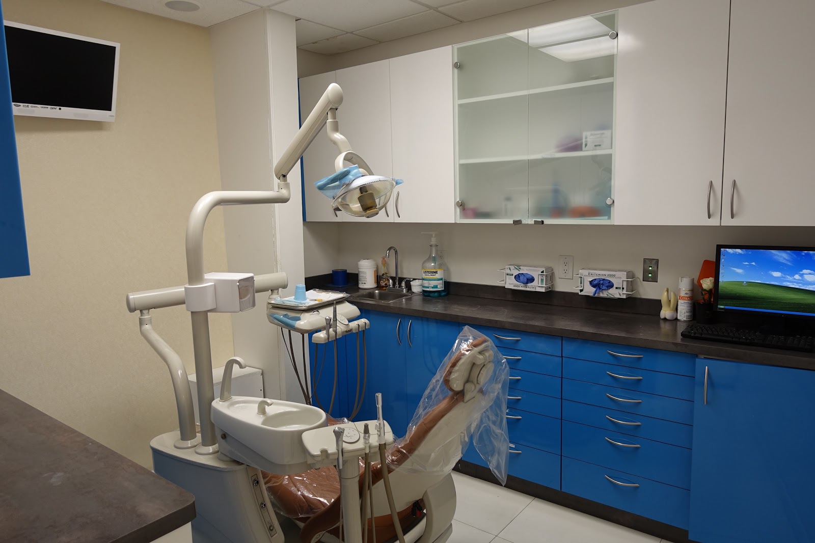 Photo of The Smilist Dental - Woodside in Woodside City, New York, United States - 2 Picture of Point of interest, Establishment, Health, Doctor, Dentist