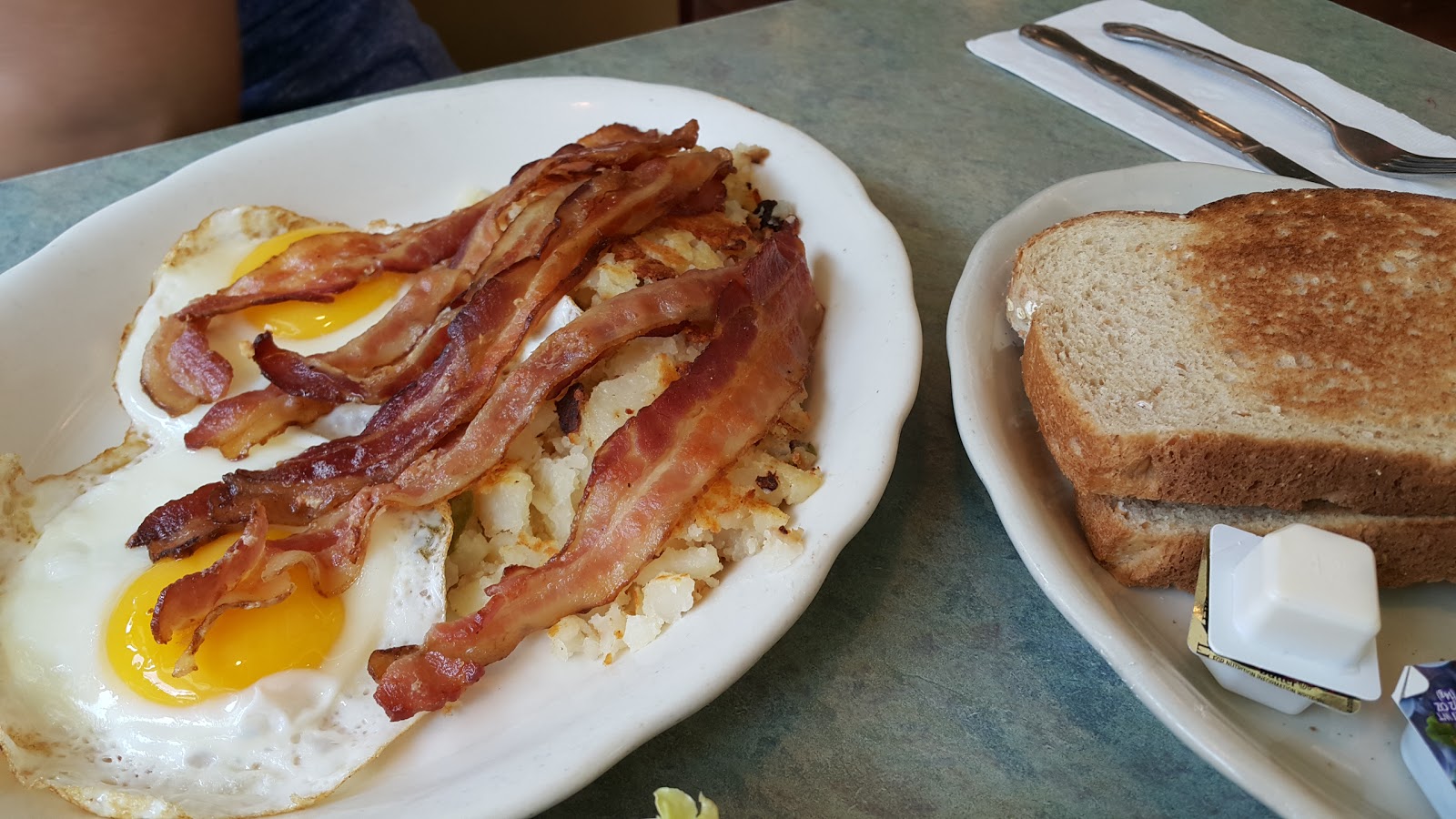 Photo of Court Square Diner in Long Island City, New York, United States - 6 Picture of Restaurant, Food, Point of interest, Establishment