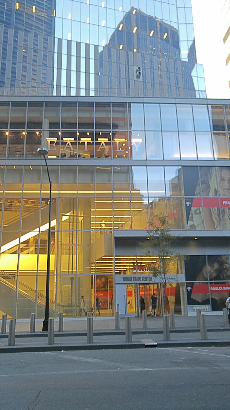 Photo of Eataly in New York City, New York, United States - 2 Picture of Food, Point of interest, Establishment, Store, Grocery or supermarket