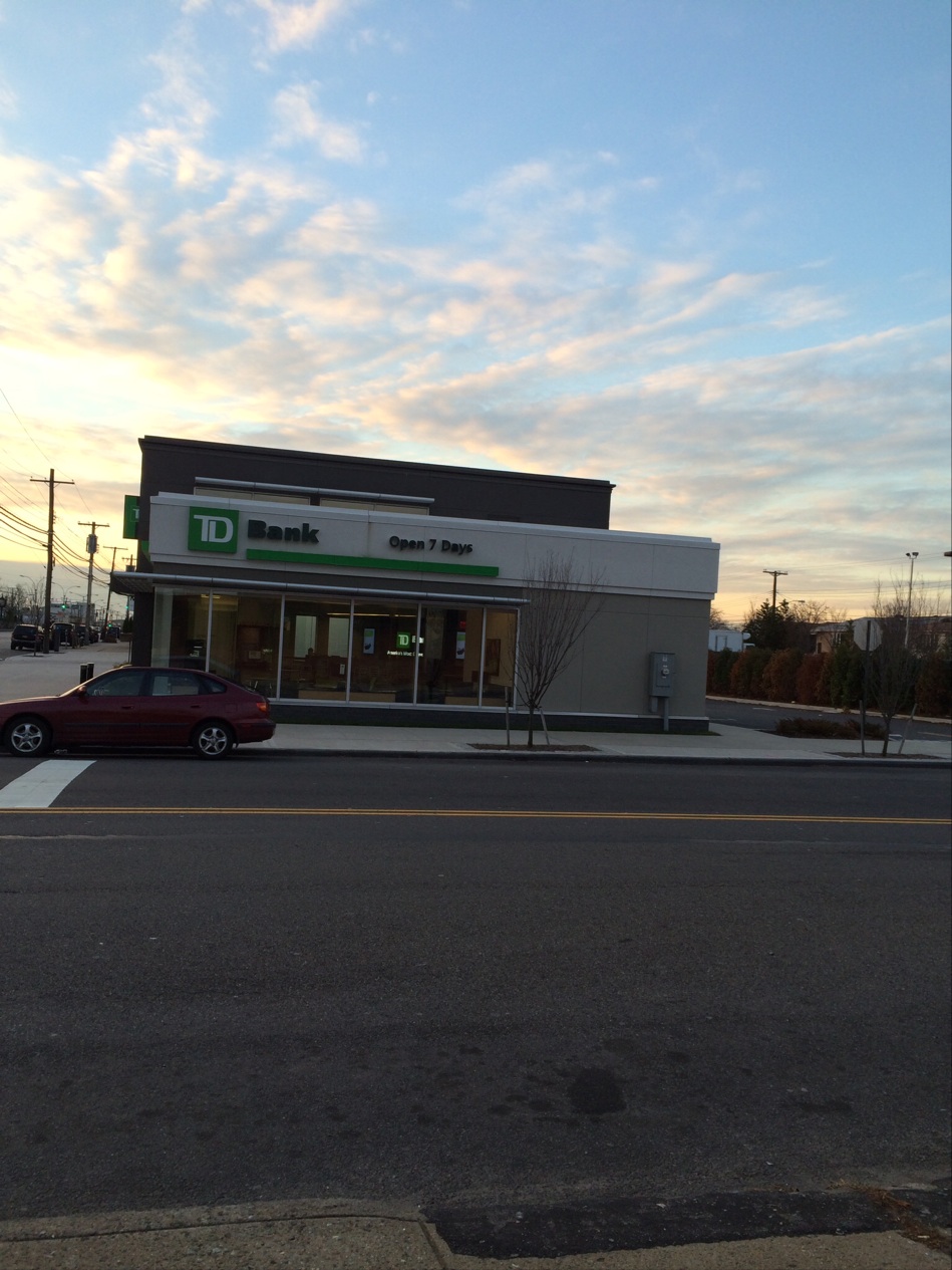 Photo of TD Bank in Howard Beach City, New York, United States - 1 Picture of Point of interest, Establishment, Finance, Bank