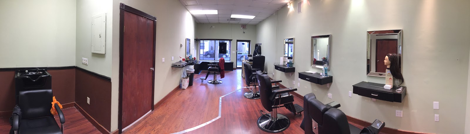 Photo of The Mad Barber in Richmond City, New York, United States - 4 Picture of Point of interest, Establishment, Health, Hair care