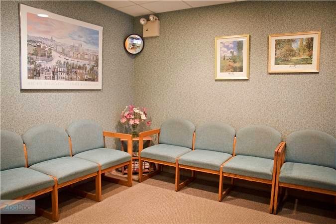 Photo of Pelham Parkway Dental Associates: Teicher Stuart DDS in Bronx City, New York, United States - 1 Picture of Point of interest, Establishment, Health, Dentist