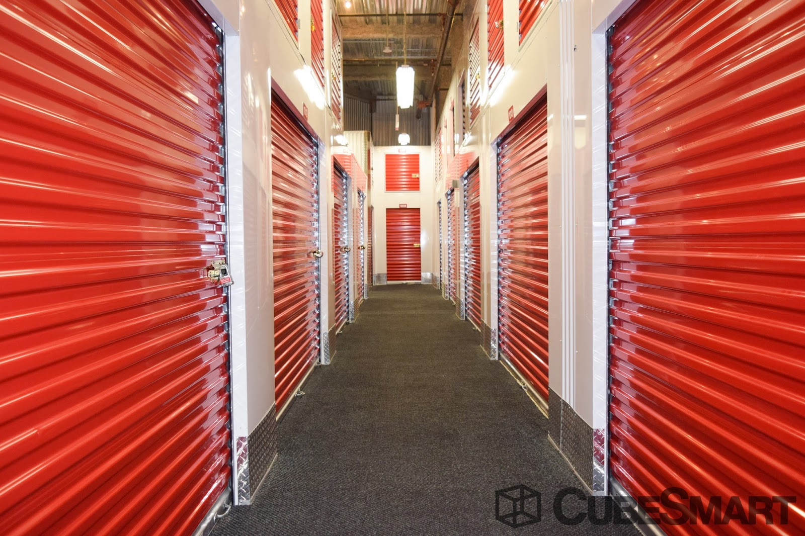 Photo of CubeSmart Self Storage in Queens City, New York, United States - 3 Picture of Point of interest, Establishment, Moving company, Storage