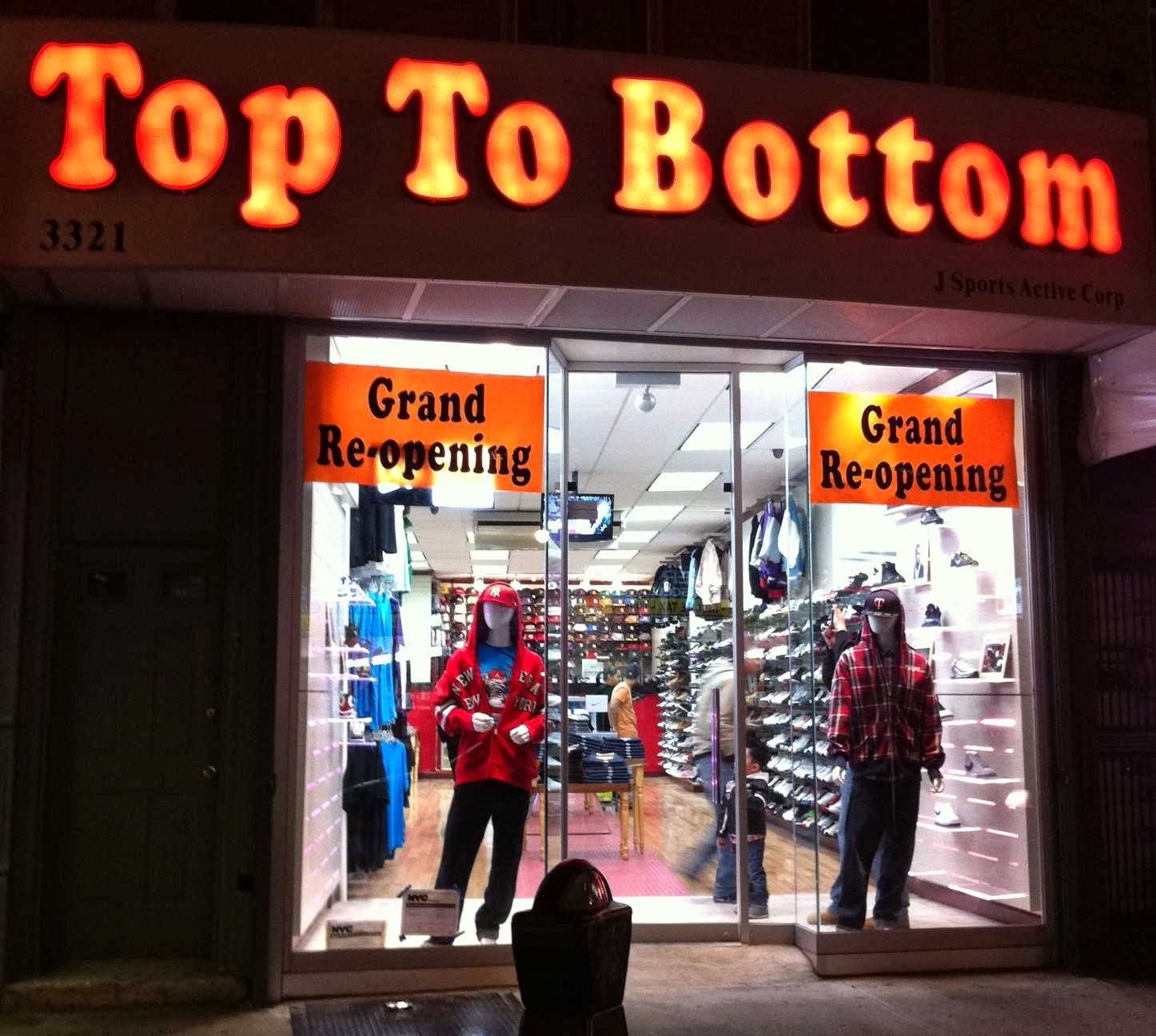 Photo of Top to Bottom (J Sports Active Corporation) in Brooklyn City, New York, United States - 2 Picture of Point of interest, Establishment, Store, Clothing store