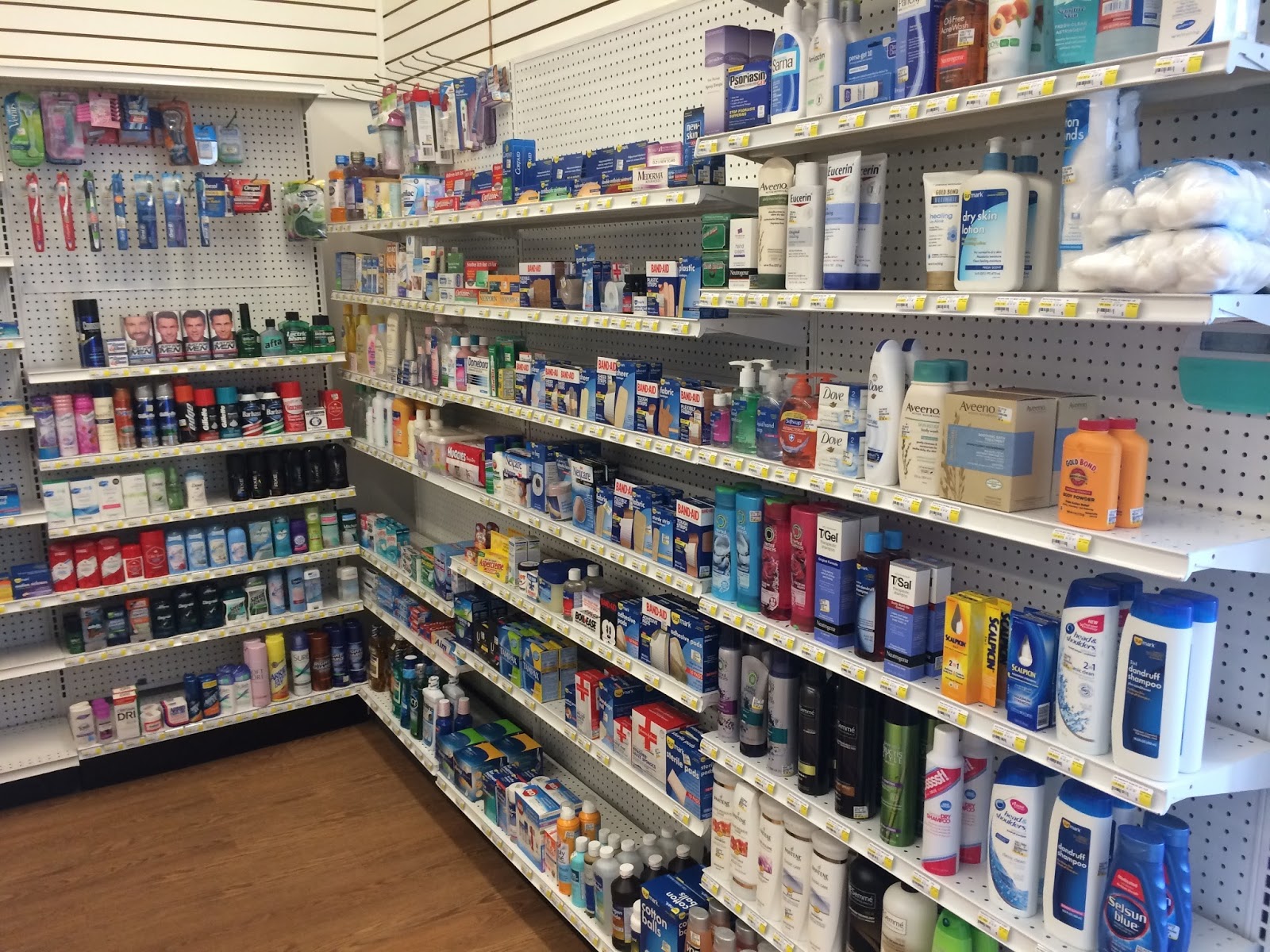 Photo of Bella Pharmacy in Bronx City, New York, United States - 2 Picture of Point of interest, Establishment, Store, Health, Pharmacy