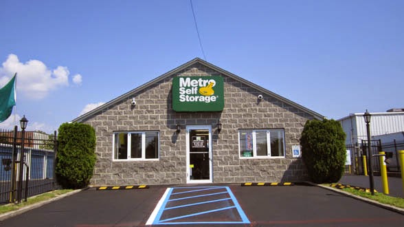 Photo of Metro Self Storage in Staten Island City, New York, United States - 1 Picture of Point of interest, Establishment, Store, Moving company, Storage