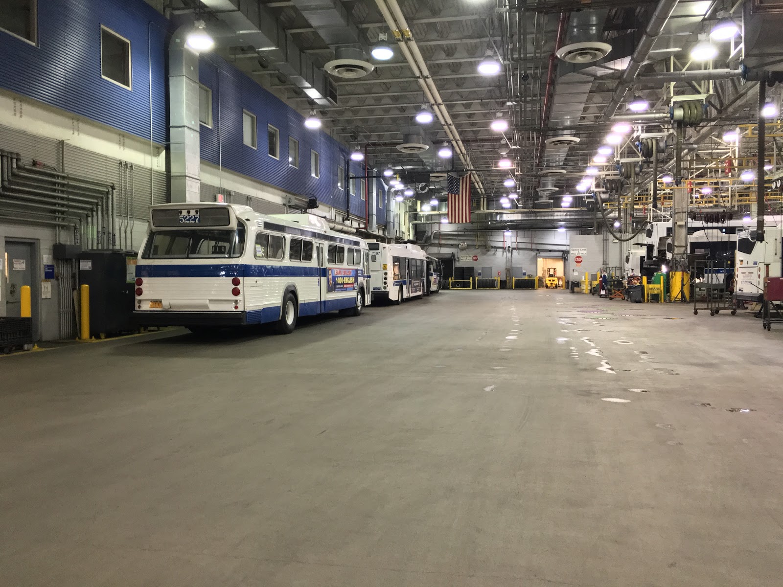 Photo of MTA Grand Avenue Bus Depot & Central Maintenance Facility New York City Transit in Queens City, New York, United States - 7 Picture of Point of interest, Establishment, Local government office