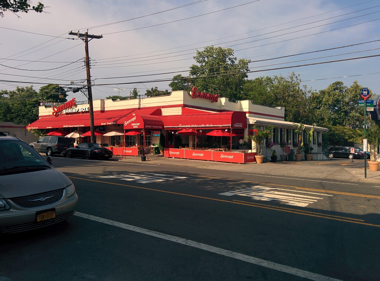 Photo of Sammy's SHRIMP BOX in Bronx City, New York, United States - 1 Picture of Restaurant, Food, Point of interest, Establishment, Bar