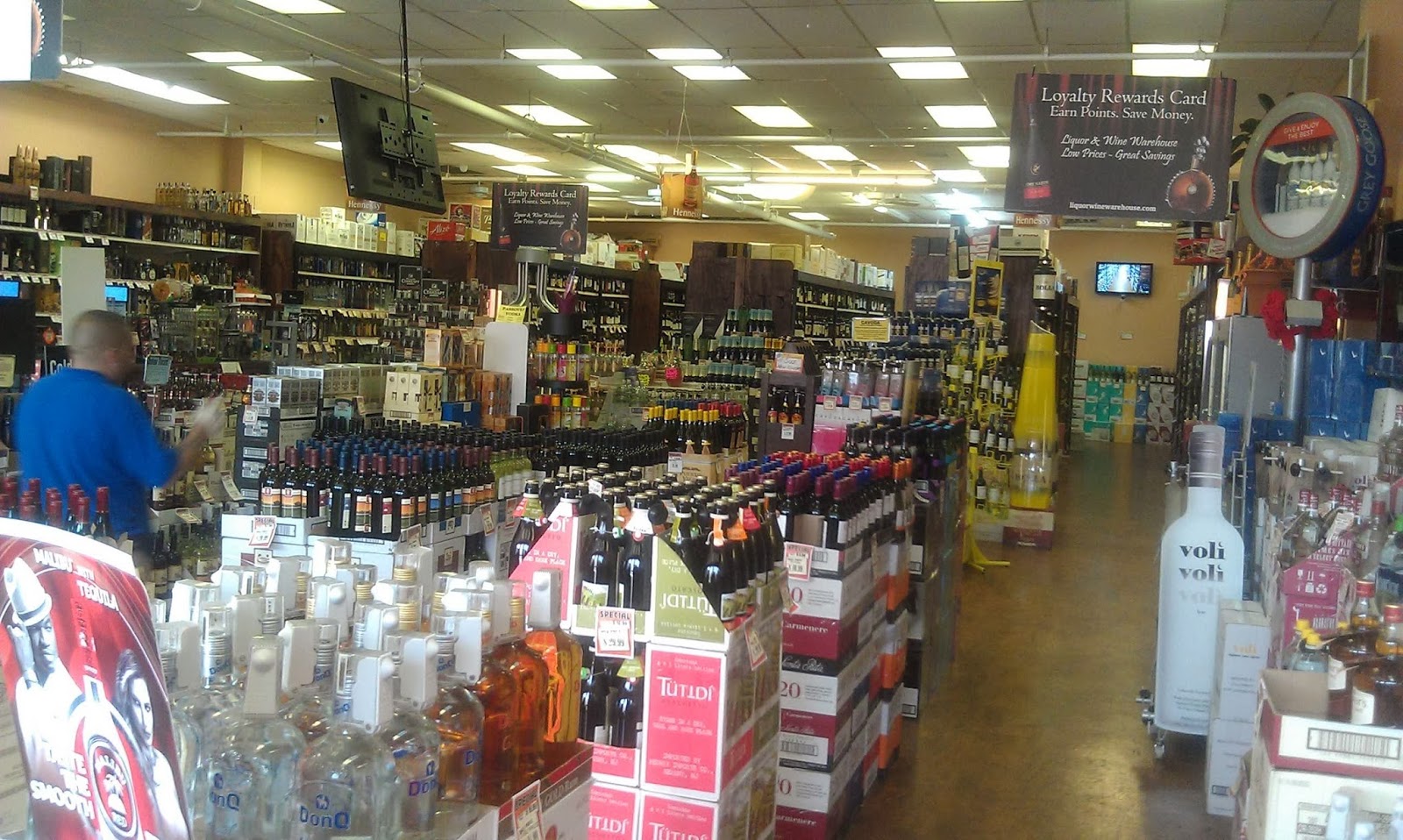 Photo of Liquor & Wine Warehouse in Corona City, New York, United States - 3 Picture of Food, Point of interest, Establishment, Store, Liquor store