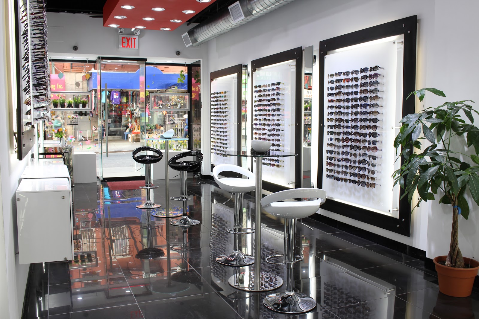 Photo of iLook Eyewear in New York City, New York, United States - 9 Picture of Point of interest, Establishment, Store, Health
