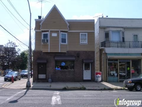 Photo of Pat's Tavern in Bayonne City, New Jersey, United States - 2 Picture of Point of interest, Establishment, Bar