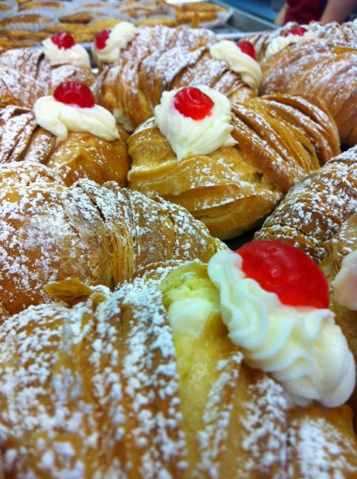 Photo of Zeppieri & Sons Italian Bakery in Bronx City, New York, United States - 4 Picture of Food, Point of interest, Establishment, Store, Bakery