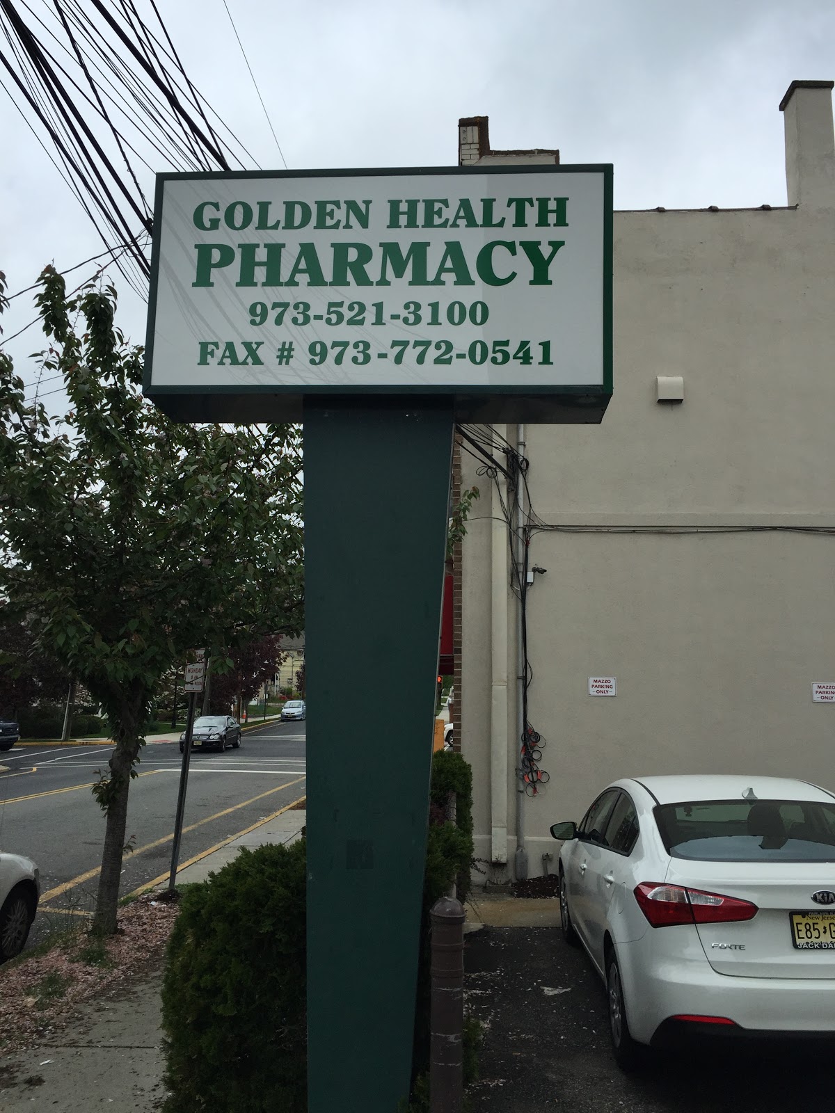 Photo of Golden Healthcare Pharmacy Llc in Garfield City, New Jersey, United States - 4 Picture of Point of interest, Establishment, Store, Health, Pharmacy