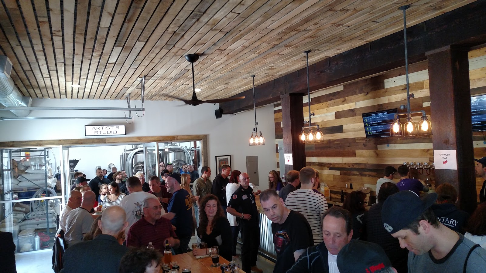 Photo of Alementary Brewing Co in Hackensack City, New Jersey, United States - 10 Picture of Food, Point of interest, Establishment, Bar