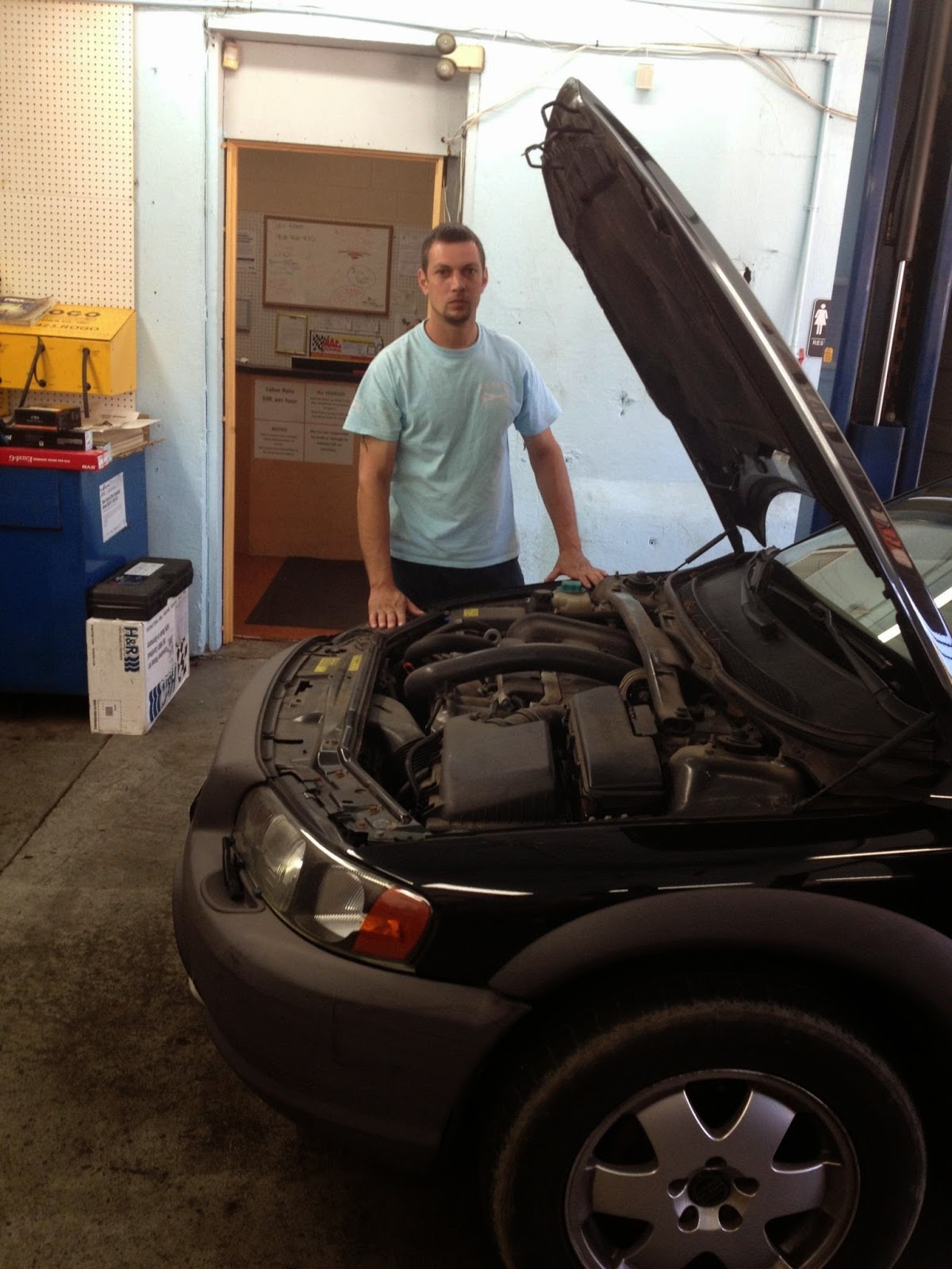 Photo of Tommy's Auto Repair LLC in Atlantic Highlands City, New Jersey, United States - 2 Picture of Point of interest, Establishment, Car repair