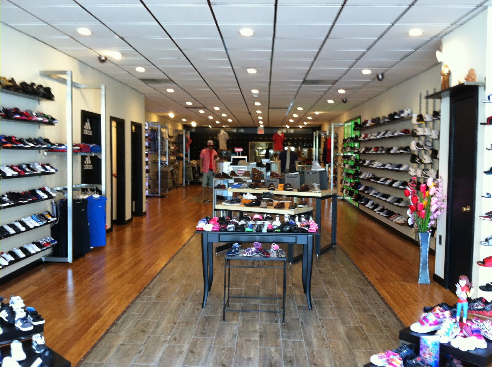 Photo of Sole Dreams in Jersey City, New Jersey, United States - 2 Picture of Point of interest, Establishment, Store, Clothing store, Shoe store