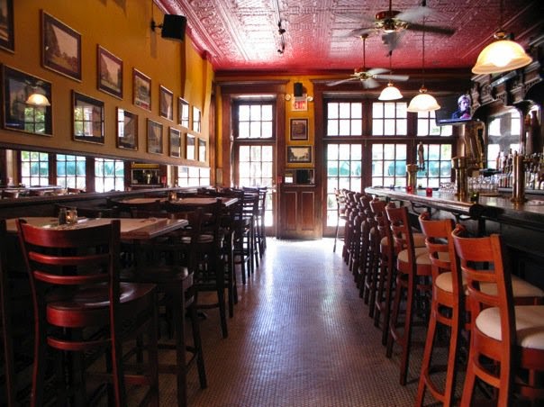 Photo of Zack's Oak Bar and Restaurant in Hoboken City, New Jersey, United States - 2 Picture of Restaurant, Food, Point of interest, Establishment, Bar