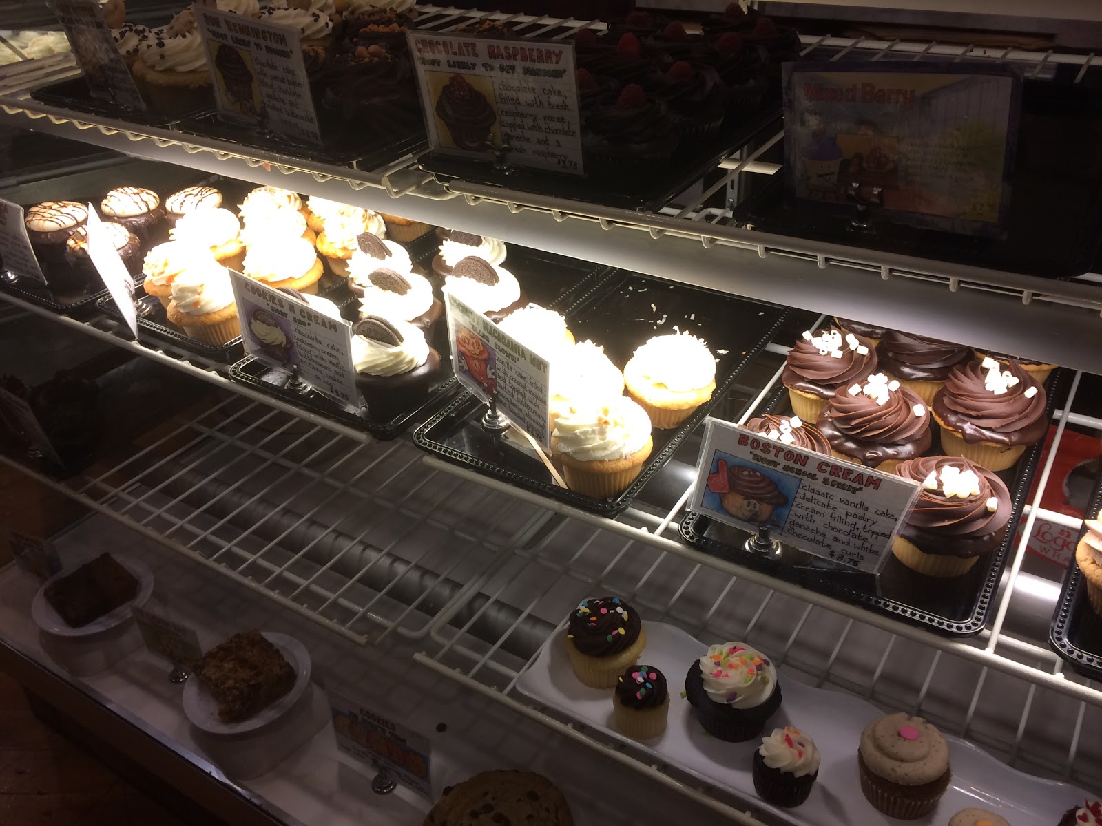 Photo of Molly's Cupcakes in New York City, New York, United States - 5 Picture of Food, Point of interest, Establishment, Store, Bakery