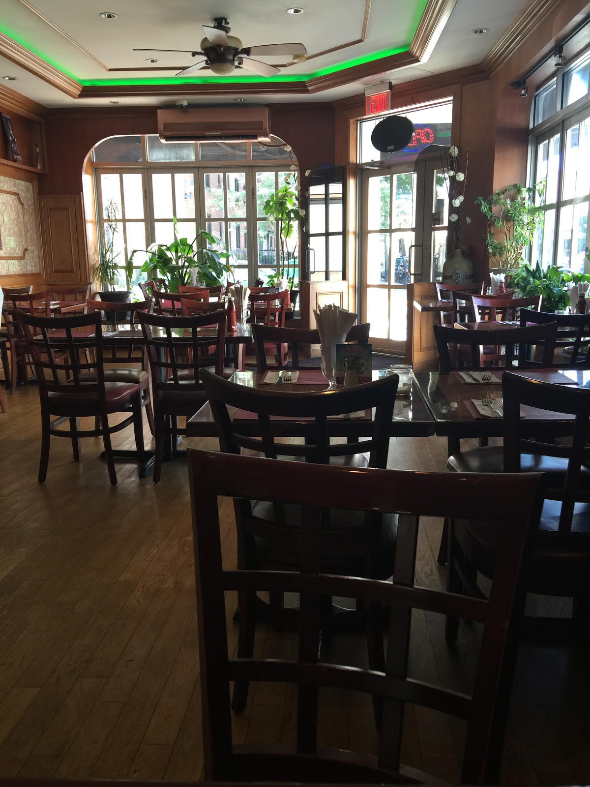 Photo of Good Eats in Guttenberg City, New Jersey, United States - 1 Picture of Restaurant, Food, Point of interest, Establishment, Meal takeaway