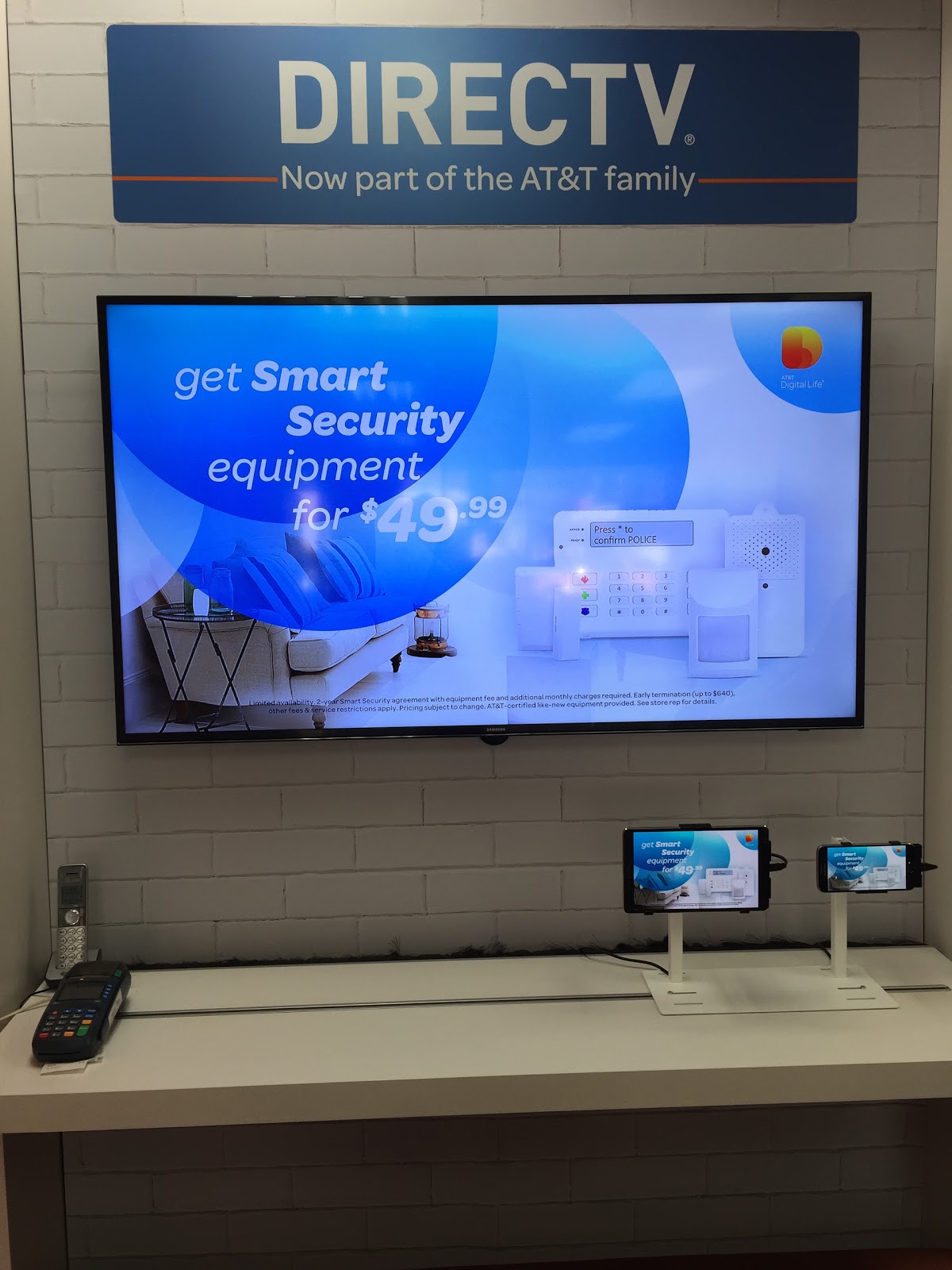 Photo of AT&T Authorized Retailer in Rego Park City, New York, United States - 3 Picture of Point of interest, Establishment, Store, Electronics store