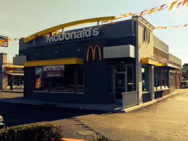 Photo of McDonald's in Maspeth City, New York, United States - 1 Picture of Restaurant, Food, Point of interest, Establishment, Store, Meal takeaway, Cafe