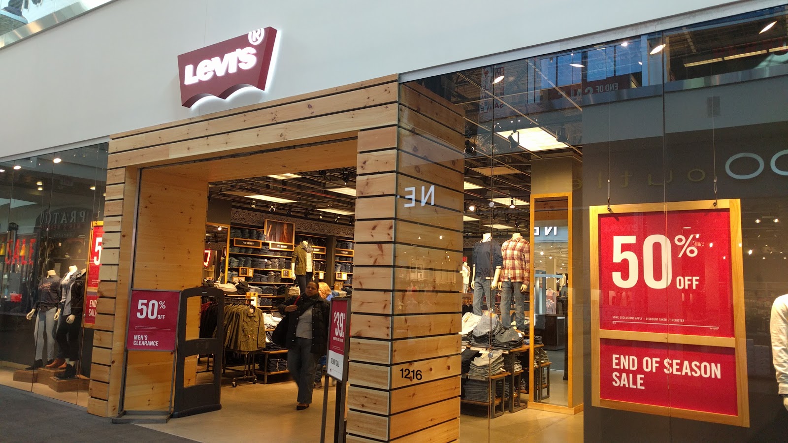 Photo of Levi's Store in Elizabeth City, New Jersey, United States - 1 Picture of Point of interest, Establishment, Store, Clothing store