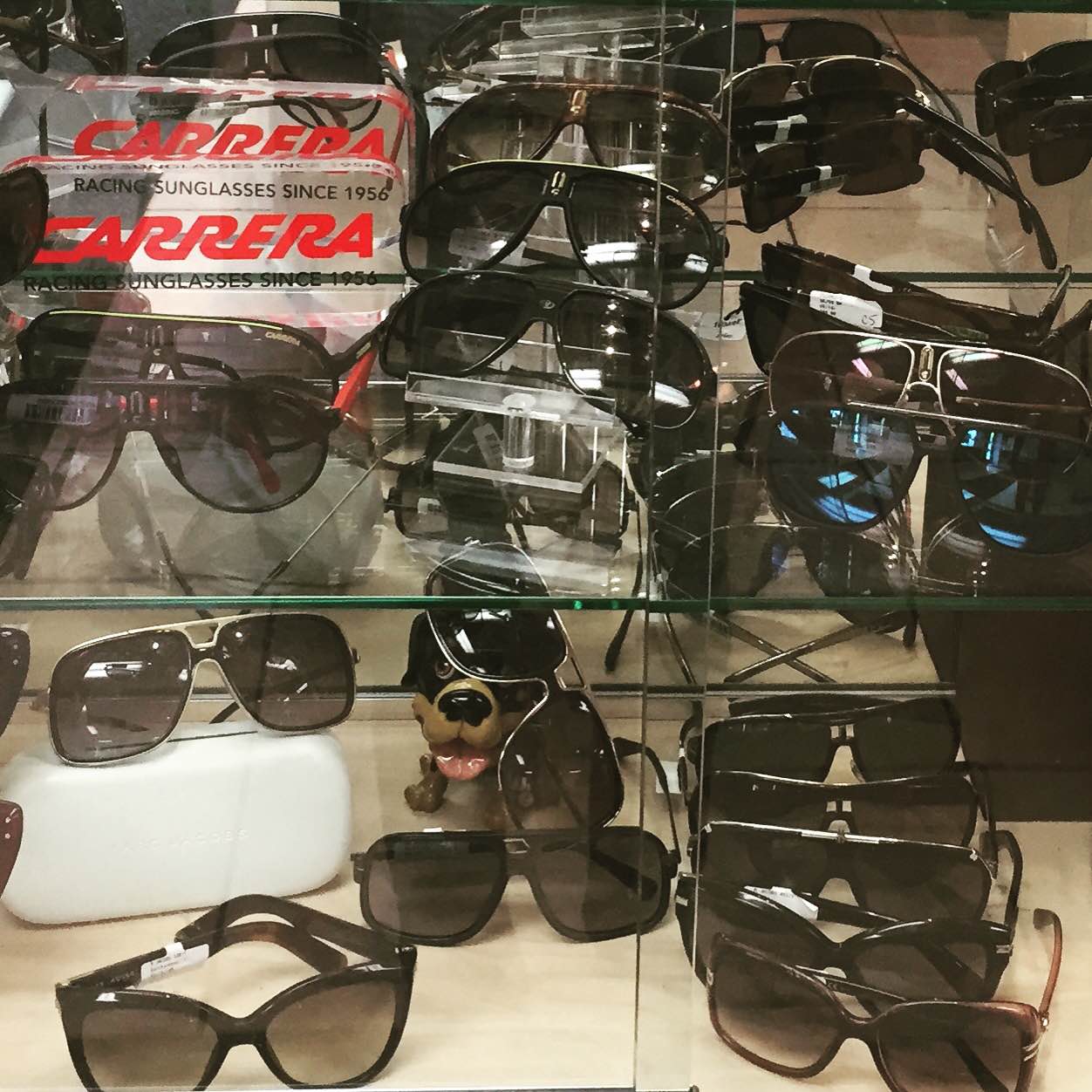 Photo of Metro Optics Eyewear in Bronx City, New York, United States - 2 Picture of Point of interest, Establishment, Store, Health