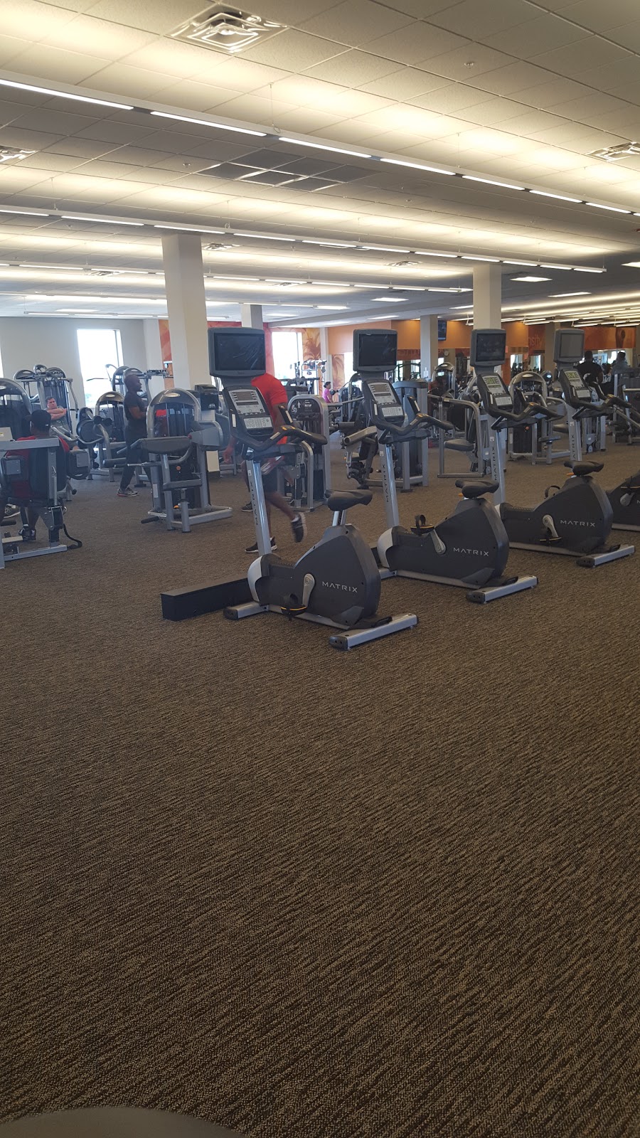 Photo of LA Fitness Queens in Howard Beach City, New York, United States - 3 Picture of Point of interest, Establishment, Health, Gym