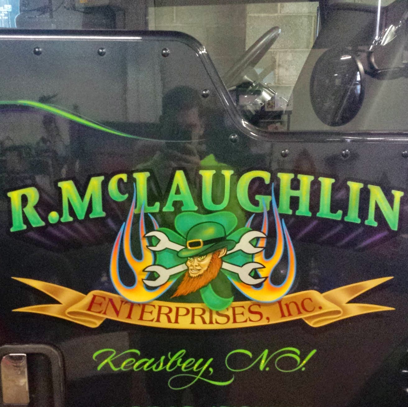 Photo of R.Mclaughlin Enterprises Inc. in Keasbey City, New Jersey, United States - 5 Picture of Point of interest, Establishment, Car repair, Moving company, Storage