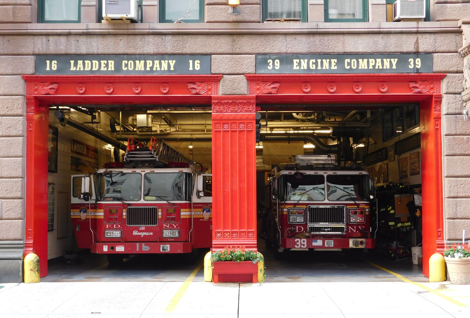 Photo of FDNY Engine 39 & Ladder 16 in New York City, New York, United States - 2 Picture of Point of interest, Establishment, Fire station