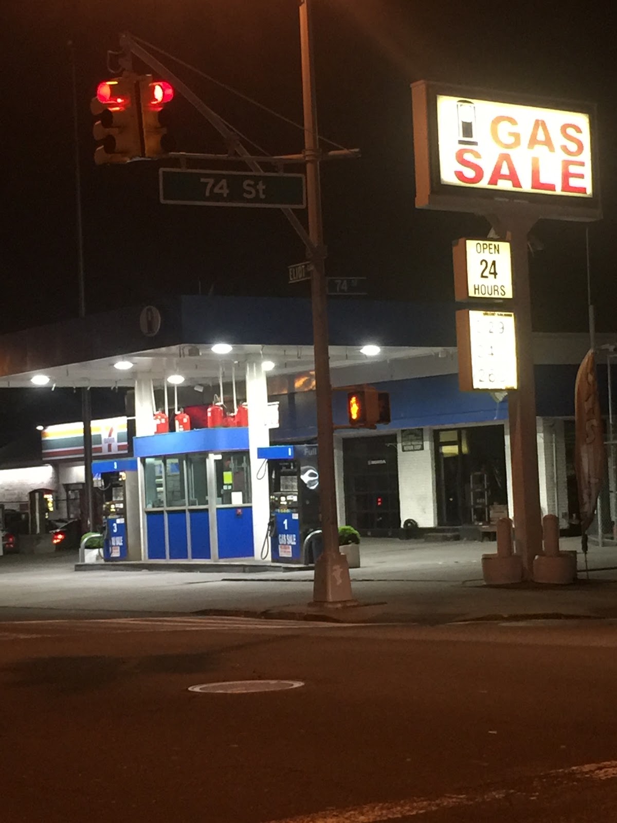 Photo of GAS SALE in Middle Village City, New York, United States - 1 Picture of Point of interest, Establishment, Gas station