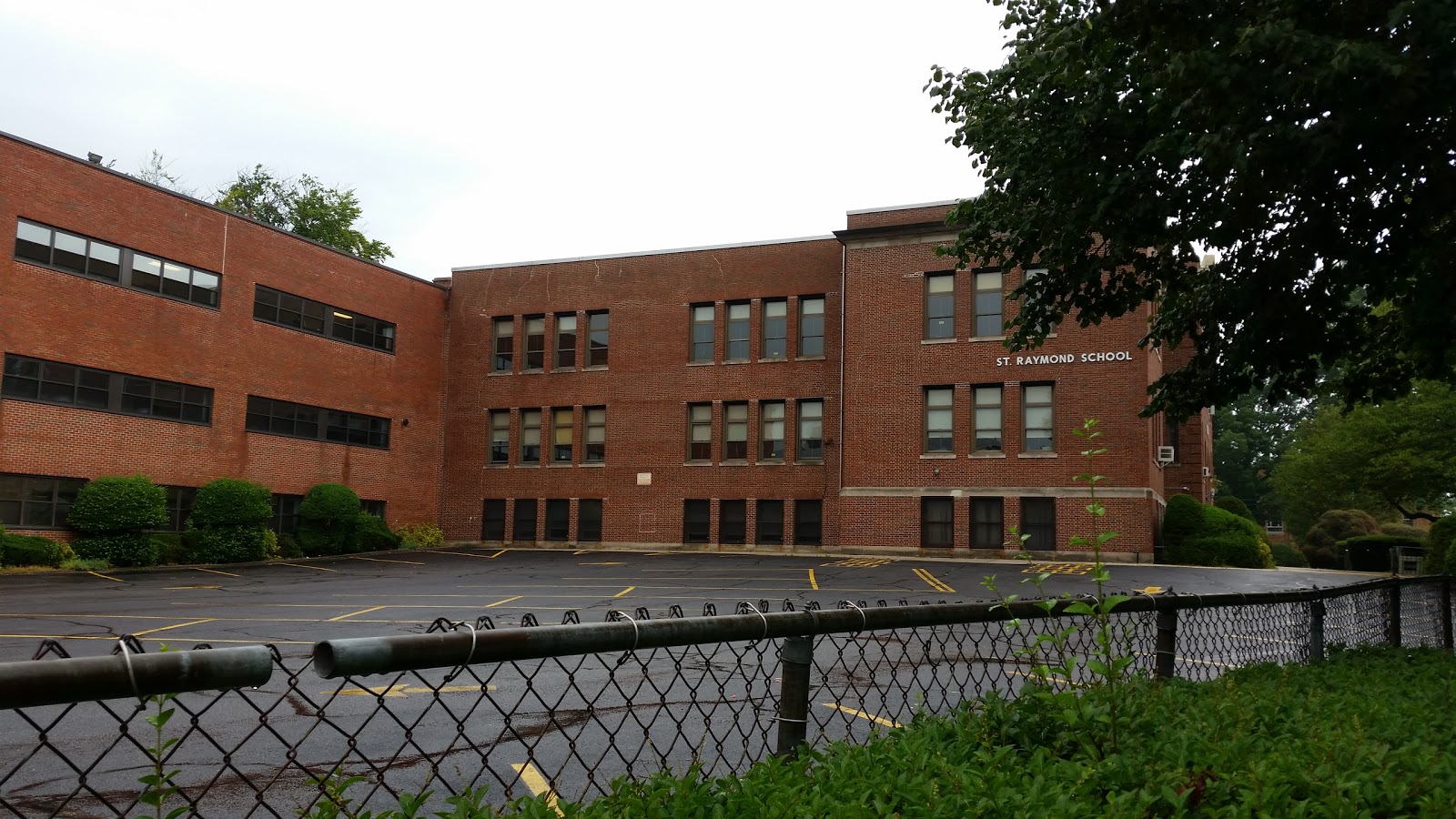 Photo of St Raymond's Parochial School in East Rockaway City, New York, United States - 1 Picture of Point of interest, Establishment, School