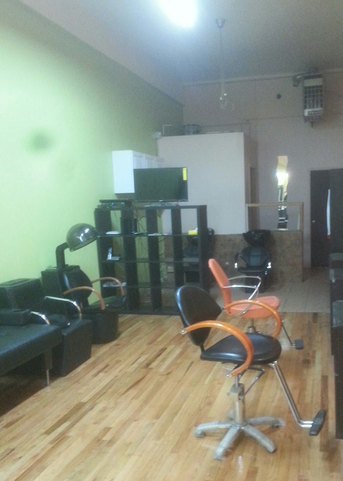 Photo of HD unisex barber and beauty salon in Bronx City, New York, United States - 8 Picture of Point of interest, Establishment, Beauty salon