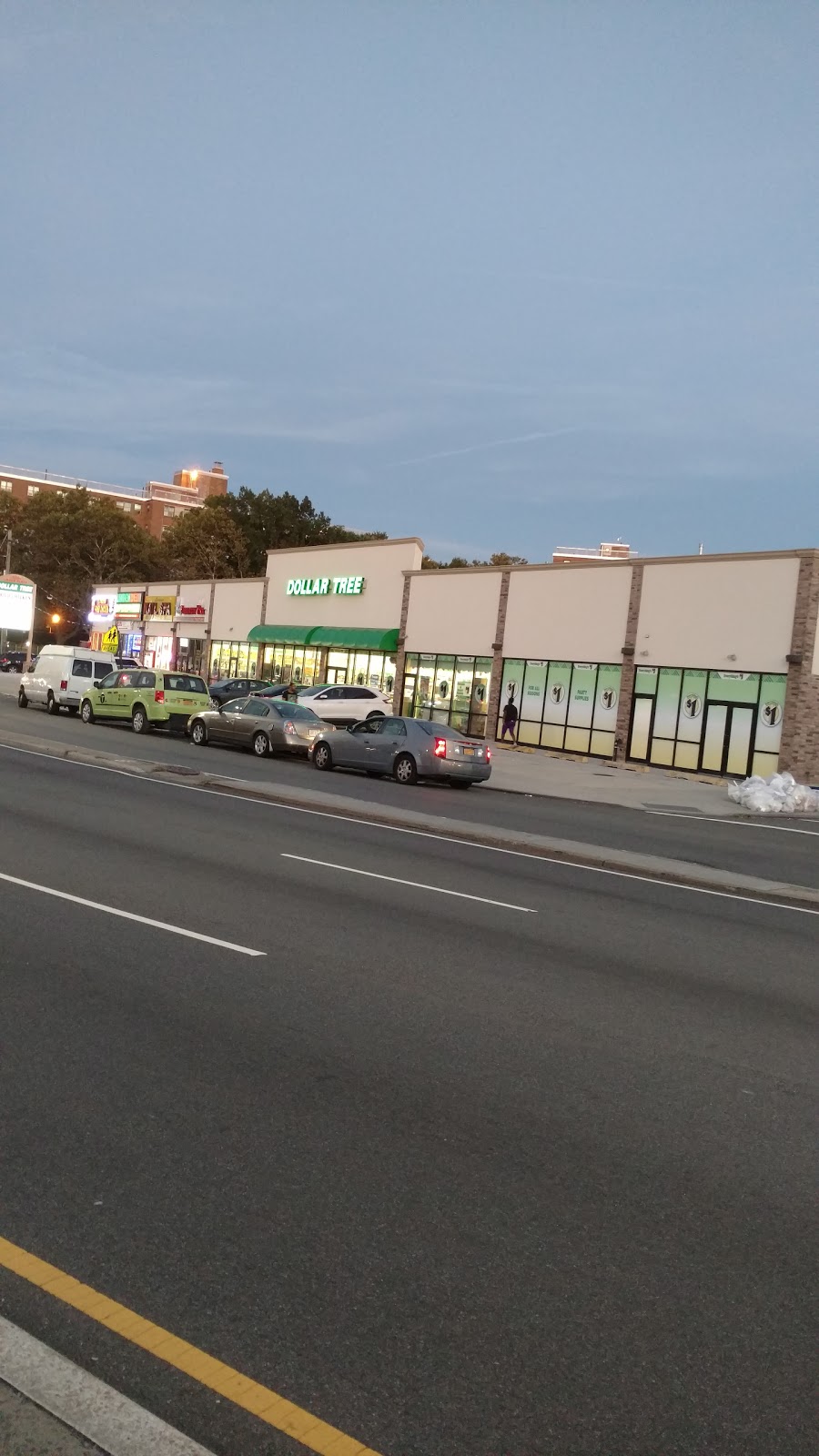 Photo of Dollar Tree in Kings County City, New York, United States - 5 Picture of Food, Point of interest, Establishment, Store, Home goods store