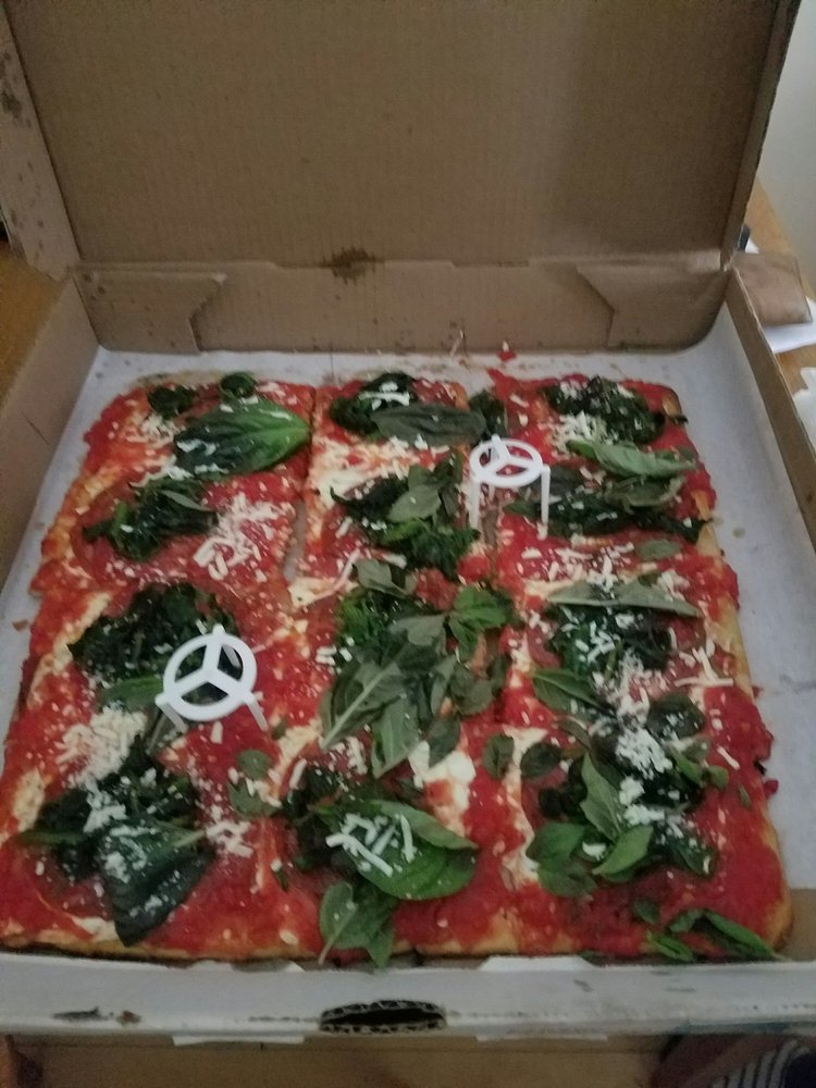 Photo of South Brooklyn Pizza in Kings County City, New York, United States - 3 Picture of Restaurant, Food, Point of interest, Establishment, Meal takeaway, Meal delivery