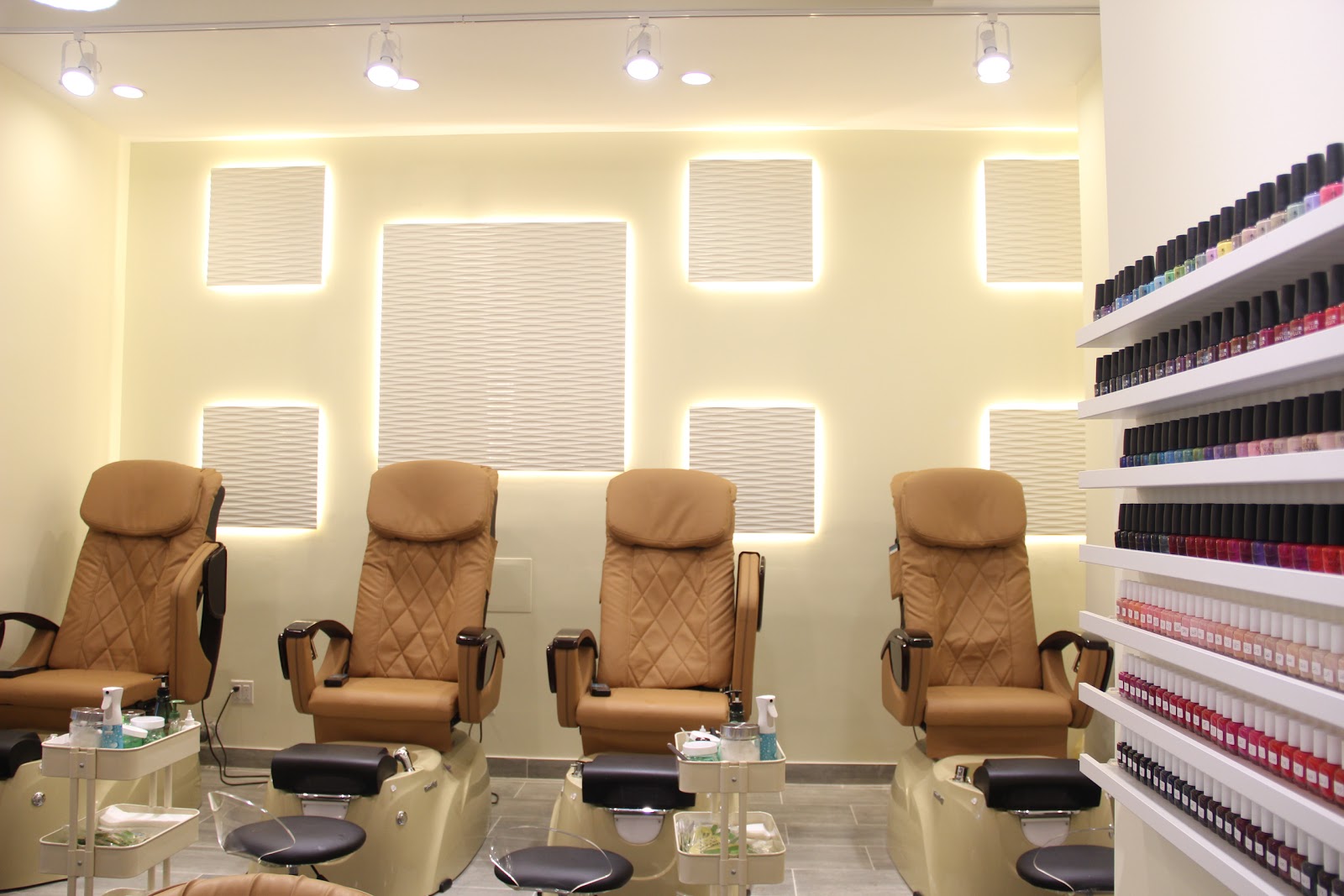 Photo of Doree Nails and Spa in New York City, New York, United States - 1 Picture of Point of interest, Establishment, Beauty salon