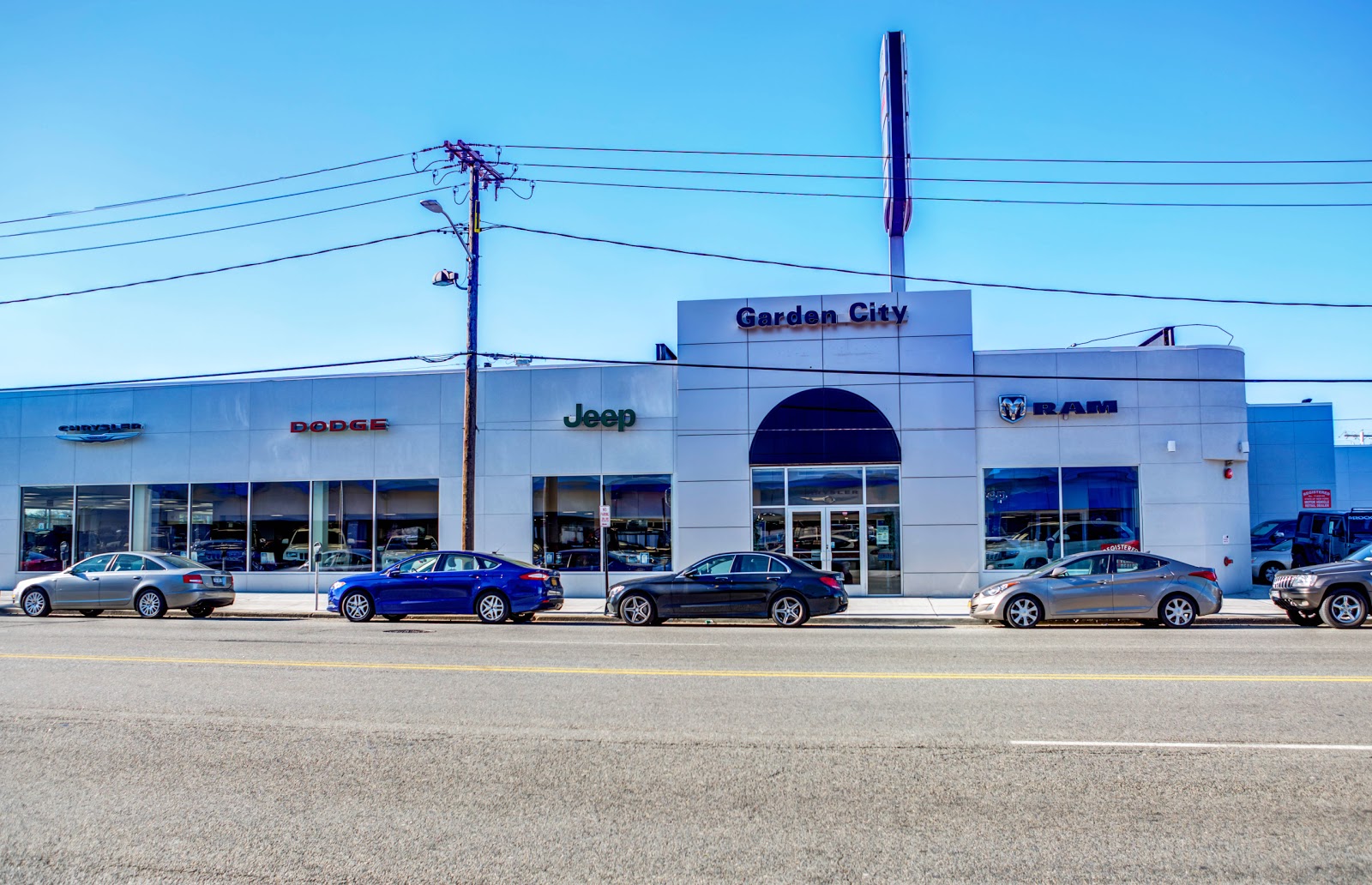 Photo of Garden City Jeep Chrysler Dodge Ram SRT in Hempstead City, New York, United States - 6 Picture of Point of interest, Establishment, Car dealer, Store, Car repair