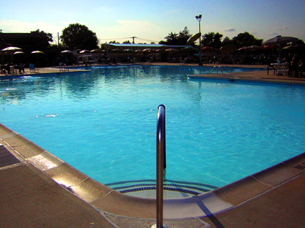 Photo of Tanenbaum Family Pool at the Samuel Field Y in Little Neck City, New York, United States - 10 Picture of Restaurant, Food, Point of interest, Establishment, Meal takeaway, Bar