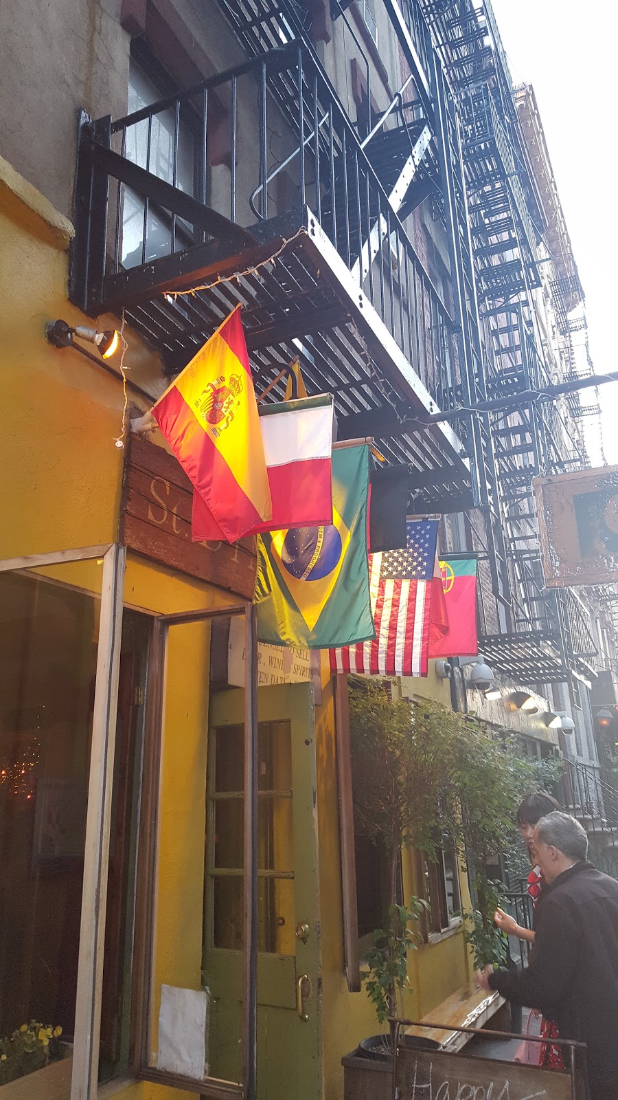 Photo of La Palapa in New York City, New York, United States - 2 Picture of Restaurant, Food, Point of interest, Establishment, Bar