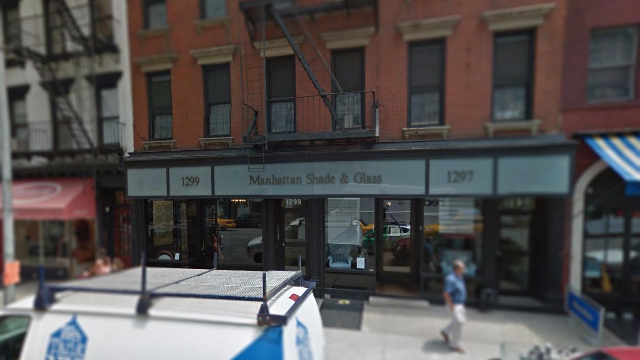 Photo of Manhattan Shade & Glass in New York City, New York, United States - 4 Picture of Point of interest, Establishment, Store, General contractor