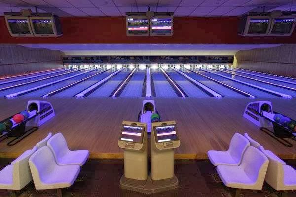 Photo of Astoria Bowl in Astoria City, New York, United States - 8 Picture of Point of interest, Establishment, Bar, Bowling alley