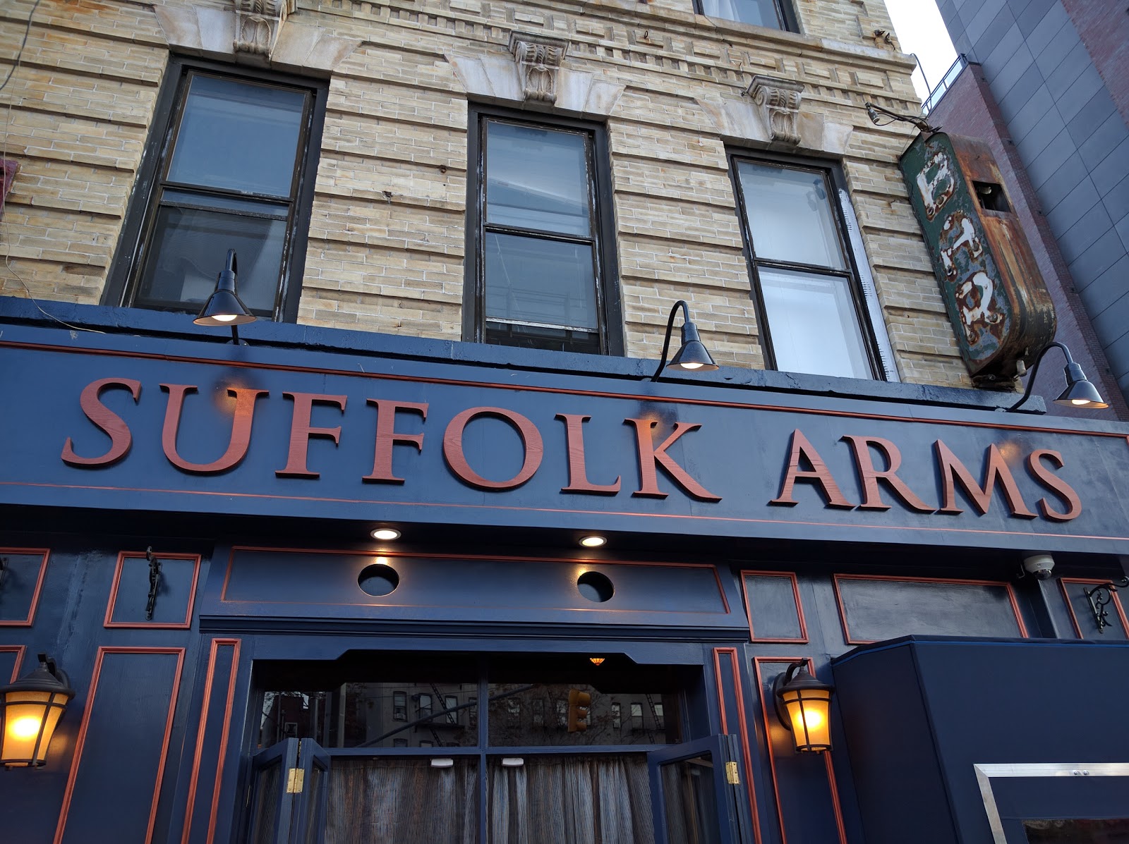 Photo of Suffolk Arms in New York City, New York, United States - 1 Picture of Restaurant, Food, Point of interest, Establishment, Bar
