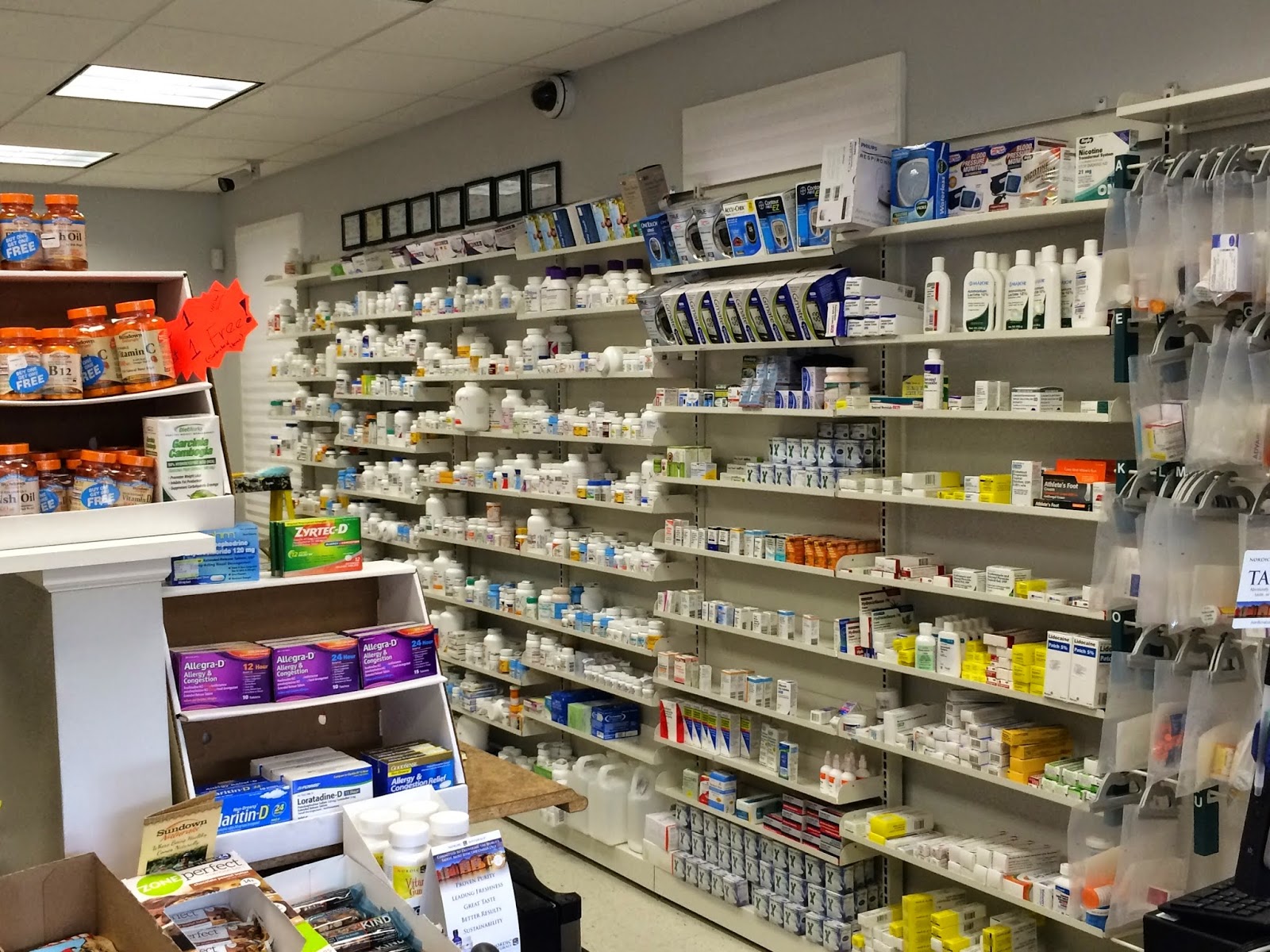 Photo of i CARE PHARMACY in Essex County City, New Jersey, United States - 2 Picture of Point of interest, Establishment, Store, Health, Pharmacy
