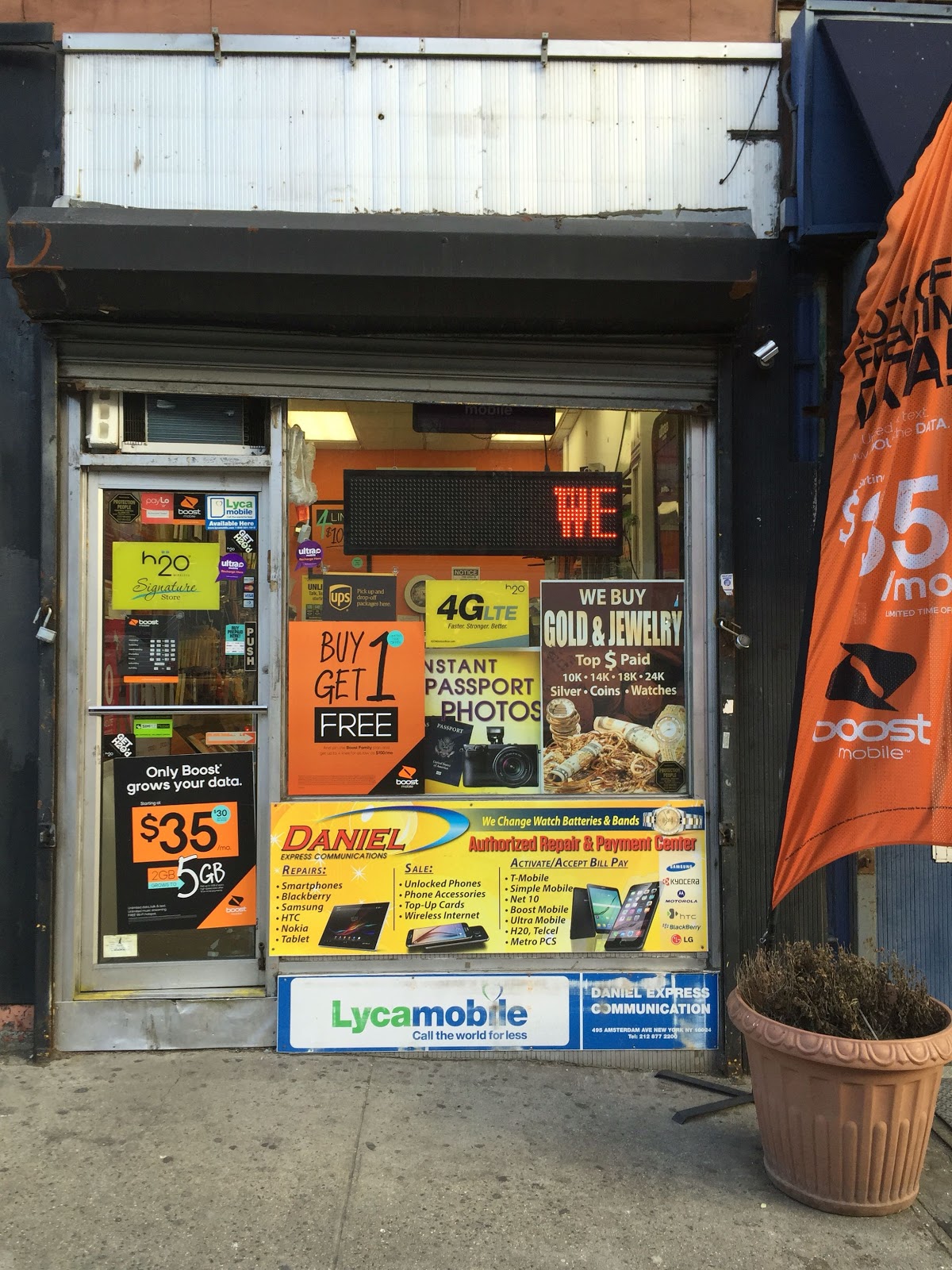 Photo of Daniel Express Communications Inc. in New York City, New York, United States - 2 Picture of Point of interest, Establishment, Store, Electronics store