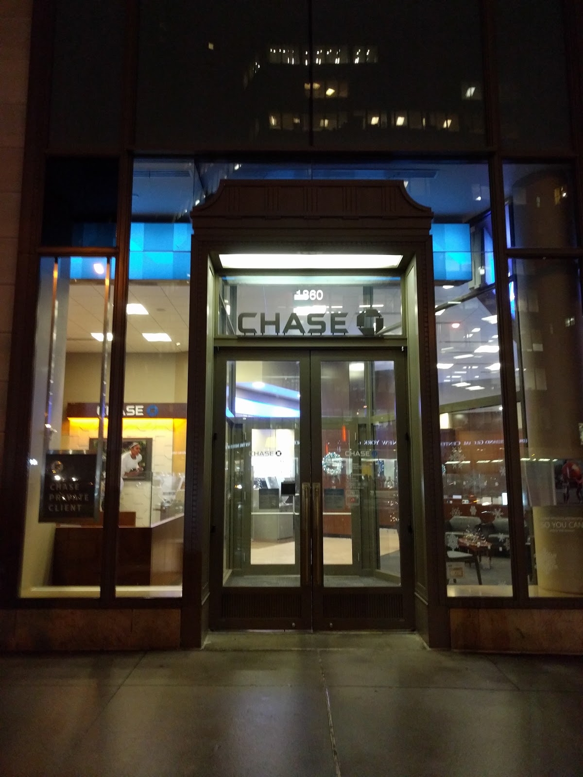 Photo of Chase Bank in New York City, New York, United States - 1 Picture of Point of interest, Establishment, Finance, Atm, Bank