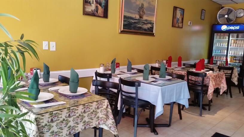 Photo of Balalaika El Consulado in Elizabeth City, New Jersey, United States - 1 Picture of Restaurant, Food, Point of interest, Establishment