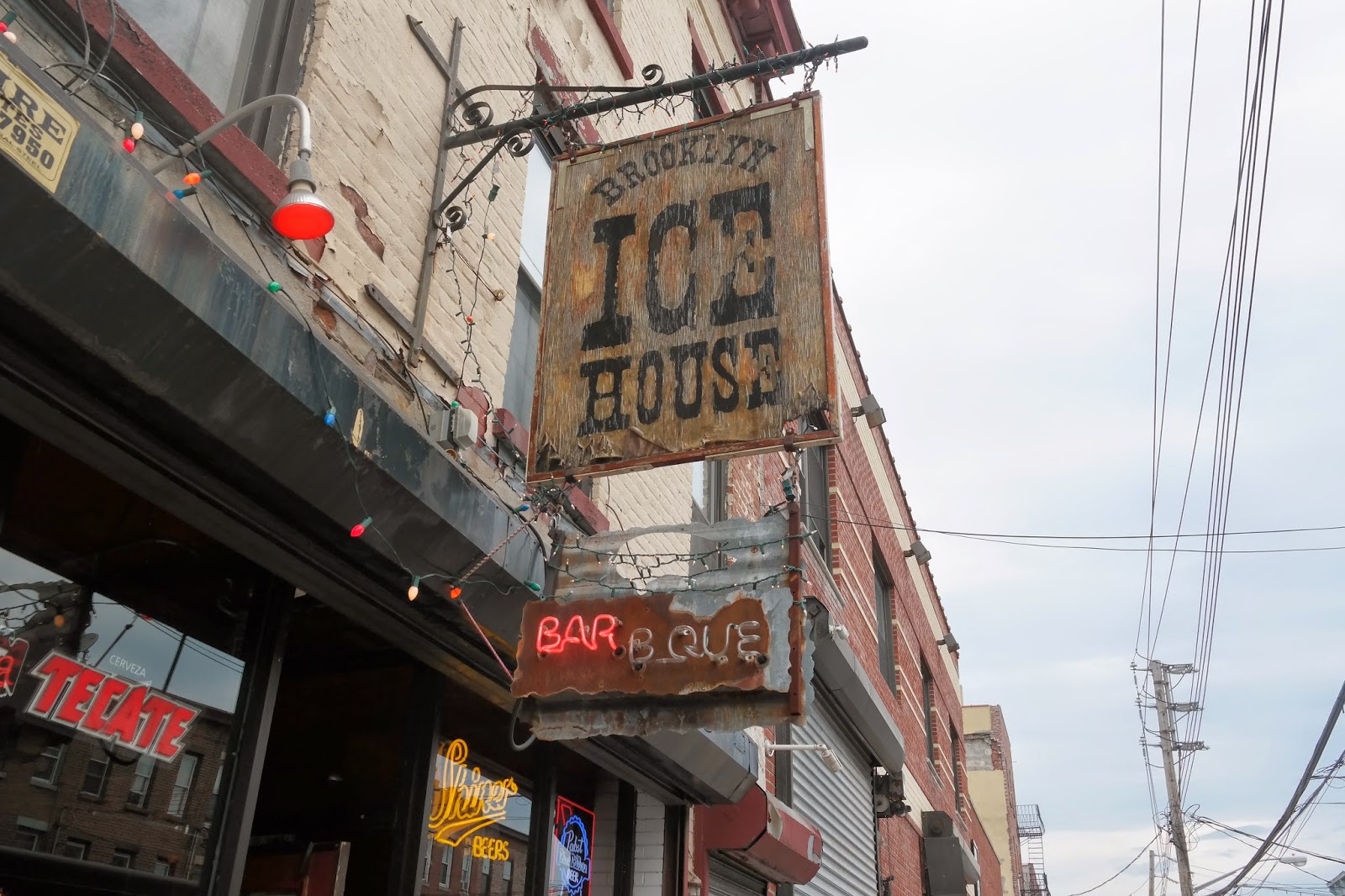 Photo of Brooklyn Ice House in Brooklyn City, New York, United States - 2 Picture of Restaurant, Food, Point of interest, Establishment, Bar