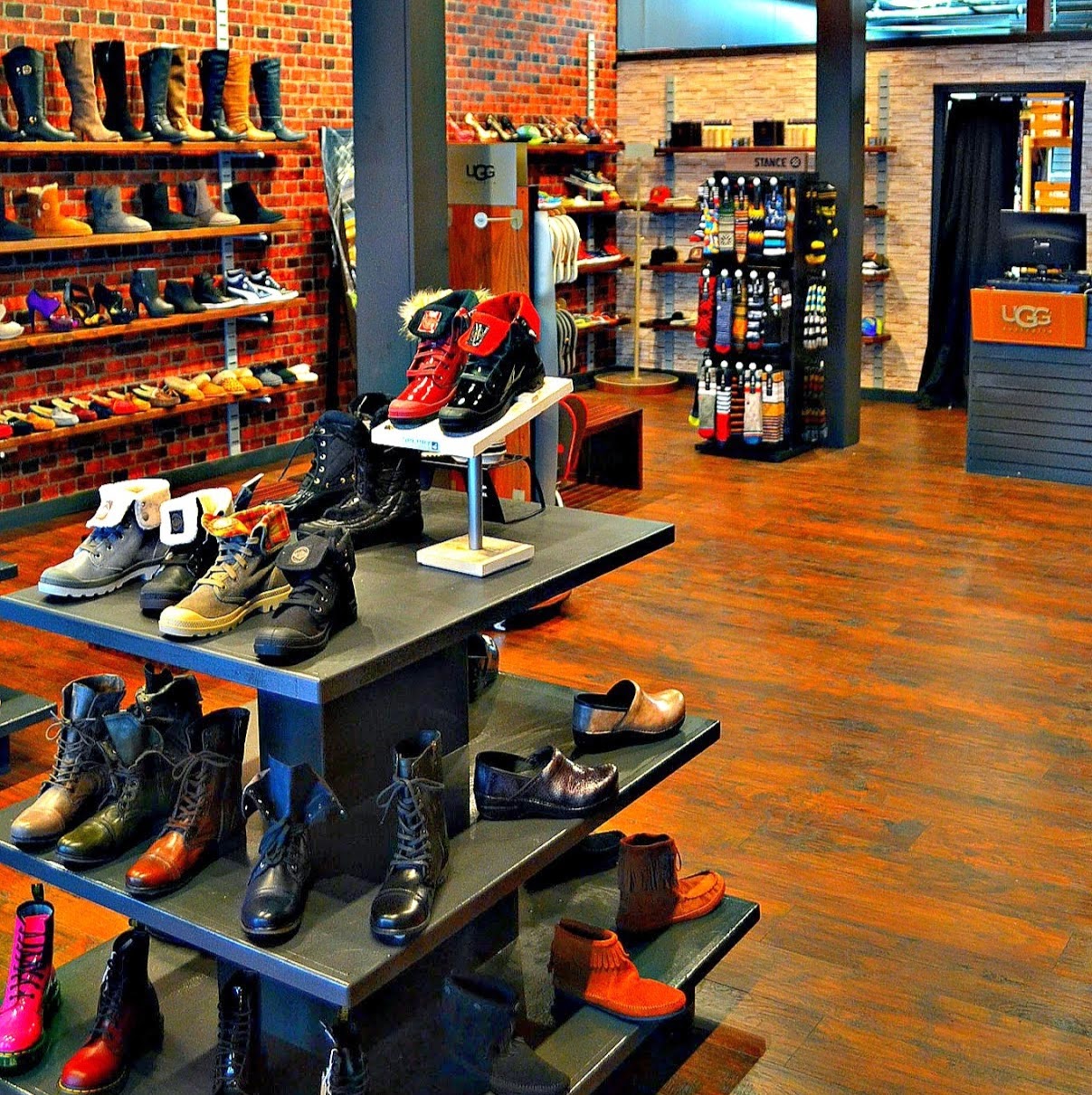 Photo of Vamps NYC in New York City, New York, United States - 1 Picture of Point of interest, Establishment, Store, Shoe store