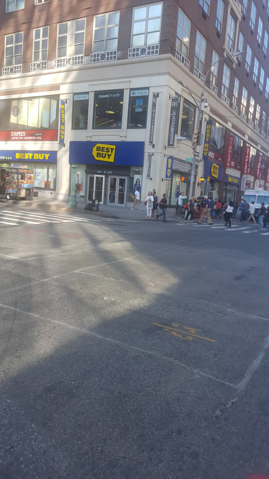 Photo of Best Buy in New York City, New York, United States - 3 Picture of Point of interest, Establishment, Store, Home goods store, Electronics store