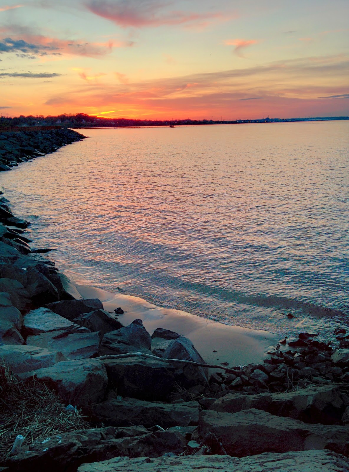 Photo of Raritan Bay Waterfront Park in South Amboy City, New Jersey, United States - 4 Picture of Point of interest, Establishment, Park